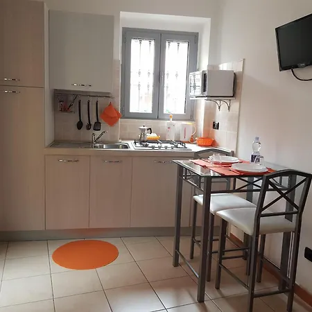 Apartment La Casetta In Centro Storico A Stresa